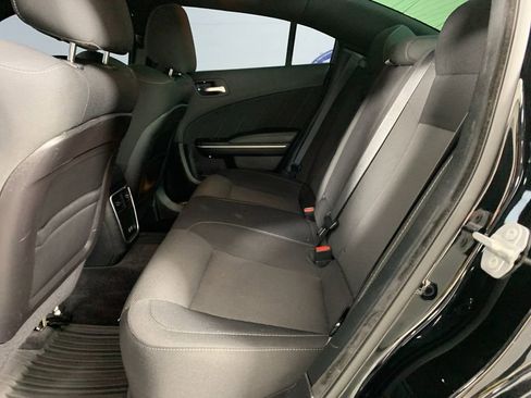 Used 2018 Dodge Charger R/T Scat Pack RWD image 30