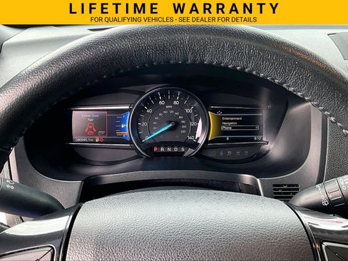 Used 2018 Ford Explorer XLT AWD/4WD image 26