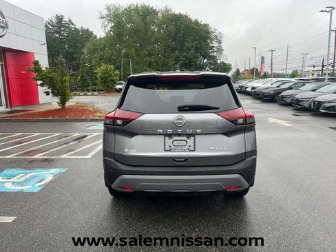 Used 2023 Nissan Rogue SV AWD/4WD image 6