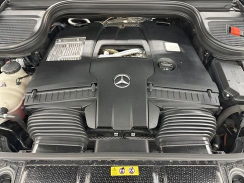 Certified 2024 Mercedes-Benz GLS 580 4MATIC image 10