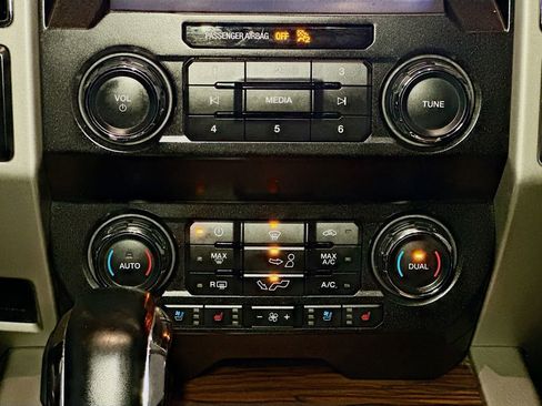 Certified 2020 Ford F150 Lariat image 15