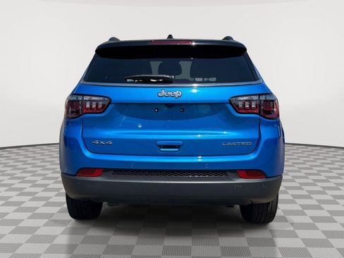Used 2025 Jeep Compass Limited w/ Sun & Sound Group AWD/4WD image 5