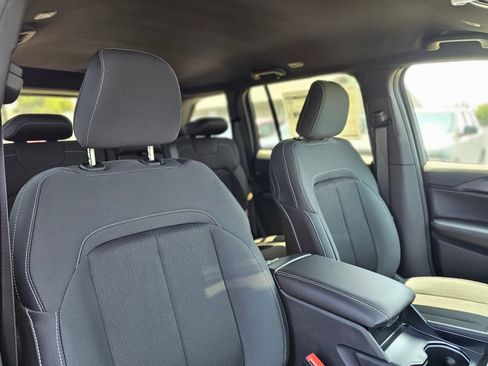 New 2026 Jeep Grand Cherokee Laredo RWD image 25