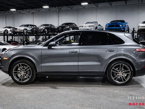 Used 2019 Porsche Cayenne S image 2