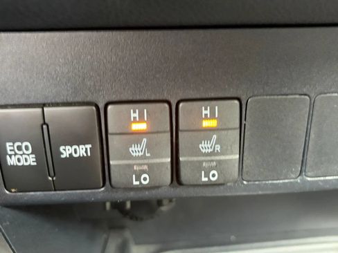 Used 2018 Toyota RAV4 SE w/ Power Extra Value Package AWD/4WD image 24