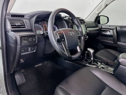 Used 2023 Toyota 4Runner TRD Off-Road Premium w/ Off Road Premium Plus Package AWD/4WD image 9