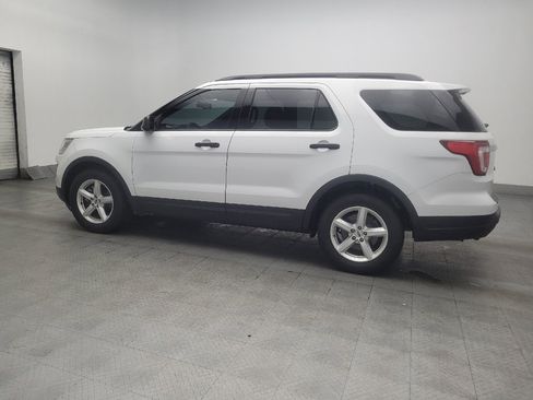 Used 2018 Ford Explorer FWD image 3