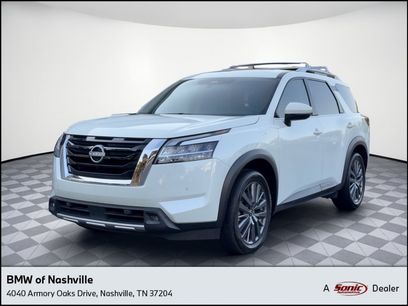 Used 2023 Nissan Pathfinder SL w/ SL Premium Package