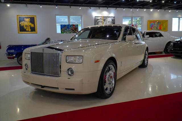 Used 2009 Rolls-Royce Phantom Sedan RWD image 4