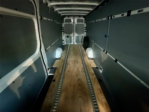 Used 2025 Mercedes-Benz Sprinter 2500 image 12