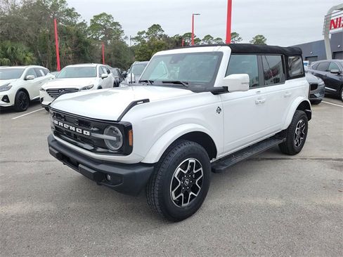 Used 2023 Ford Bronco Outer Banks image 5