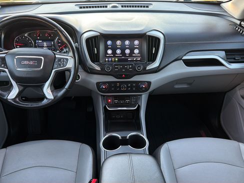 Used 2018 GMC Terrain SLT w/ Preferred Package FWD image 4