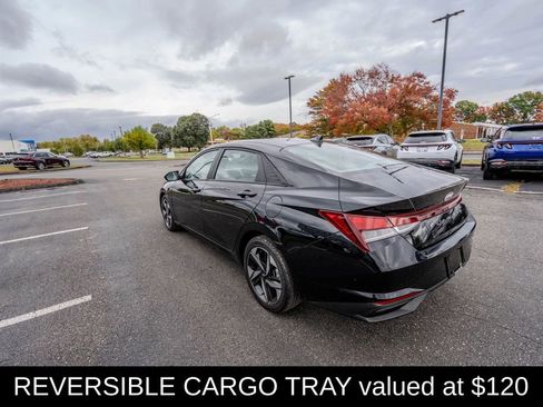 Certified 2023 Hyundai Elantra SEL w/ Convenience Package image 5