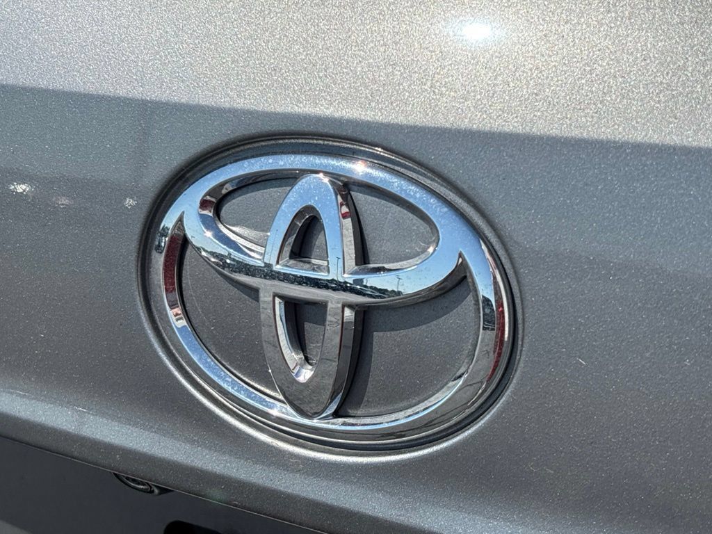 Used 2026 Toyota Highlander Limited AWD/4WD image 36
