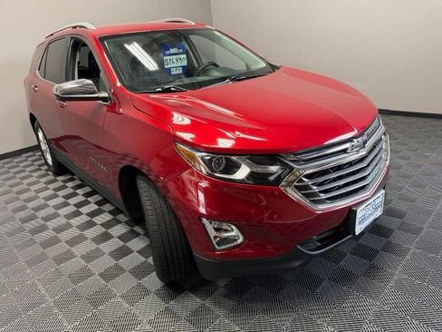 Used 2019 Chevrolet Equinox Premier FWD image 2