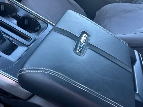 Used 2022 Ford F150 Lightning Platinum AWD/4WD image 30