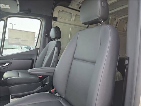 New 2026 Mercedes-Benz Sprinter 2500 image 15