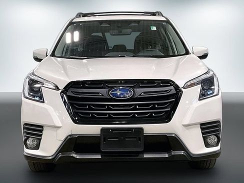 Used 2023 Subaru Forester Limited AWD/4WD image 2