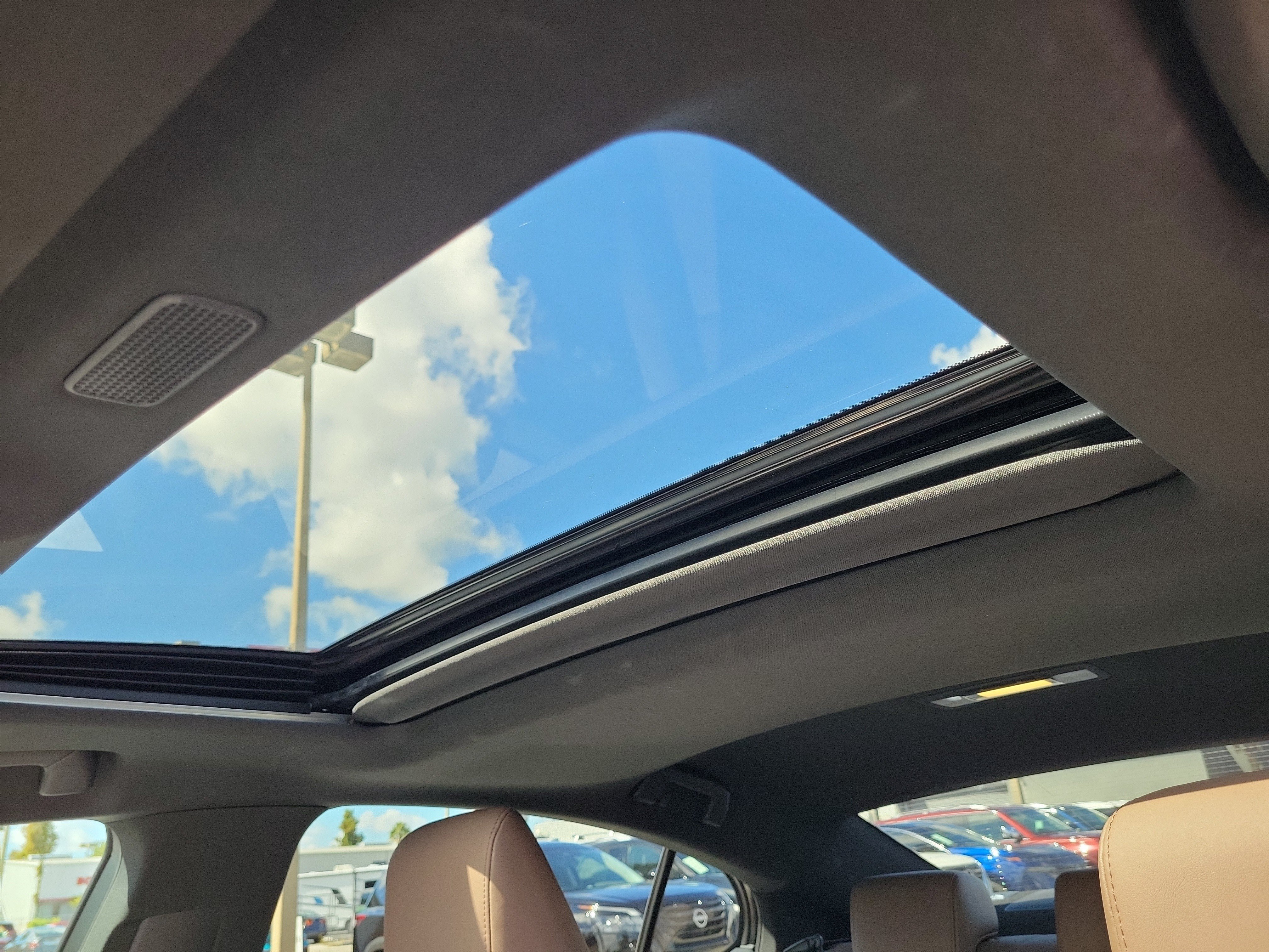 Used 2022 Lexus ES 350 w/ Accessory Package FWD image 22