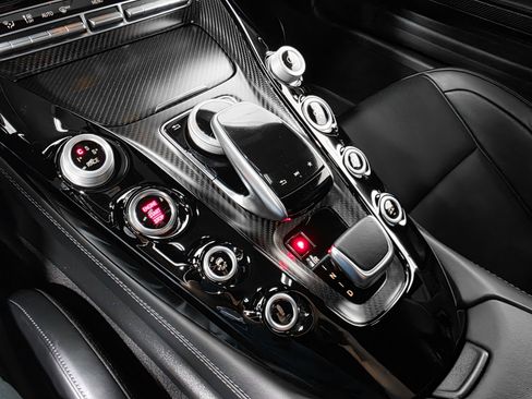 Used 2018 Mercedes-Benz AMG GT C image 23