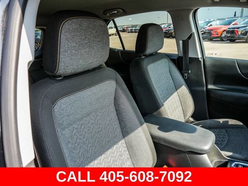 Used 2023 Chevrolet Equinox LT w/ Driver Convenience Package FWD image 17