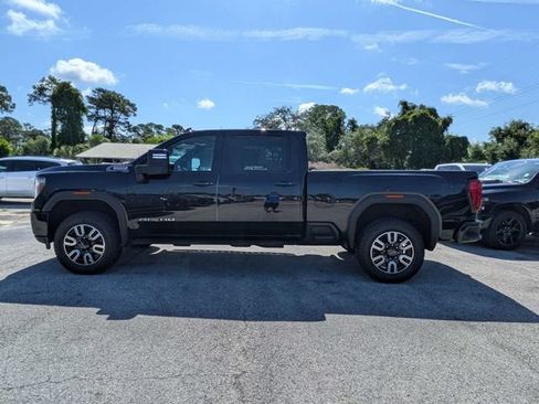 Used 2022 GMC Sierra 2500 AT4 w/ AT4 Premium Plus Package AWD/4WD image 6