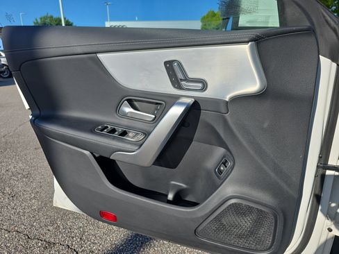 Used 2025 Mercedes-Benz CLA 250 image 23