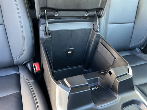 Used 2025 GMC Sierra 1500 Elevation w/ Elevation Premium Package image 22