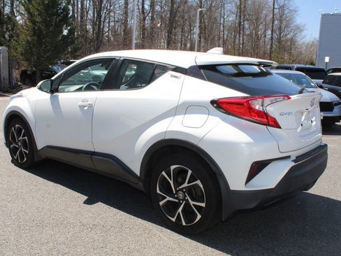 Used 2021 Toyota C-HR XLE FWD image 7