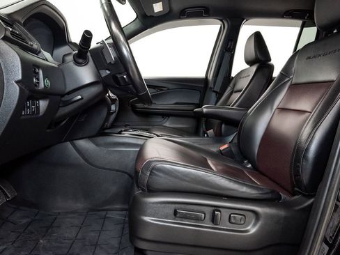 Used 2020 Honda Ridgeline Black Edition image 13
