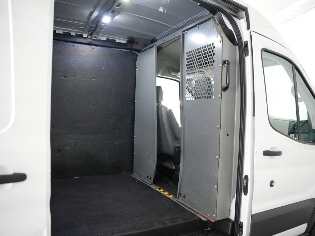 Used 2019 Ford Transit 250 148 Medium Roof RWD image 28