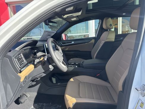 New 2026 Volkswagen Atlas Cross Sport SEL image 10