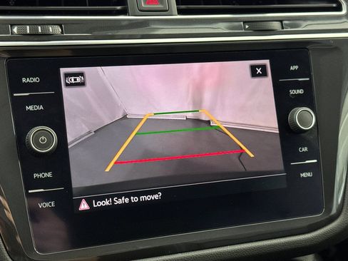 Used 2022 Volkswagen Tiguan SE FWD image 20