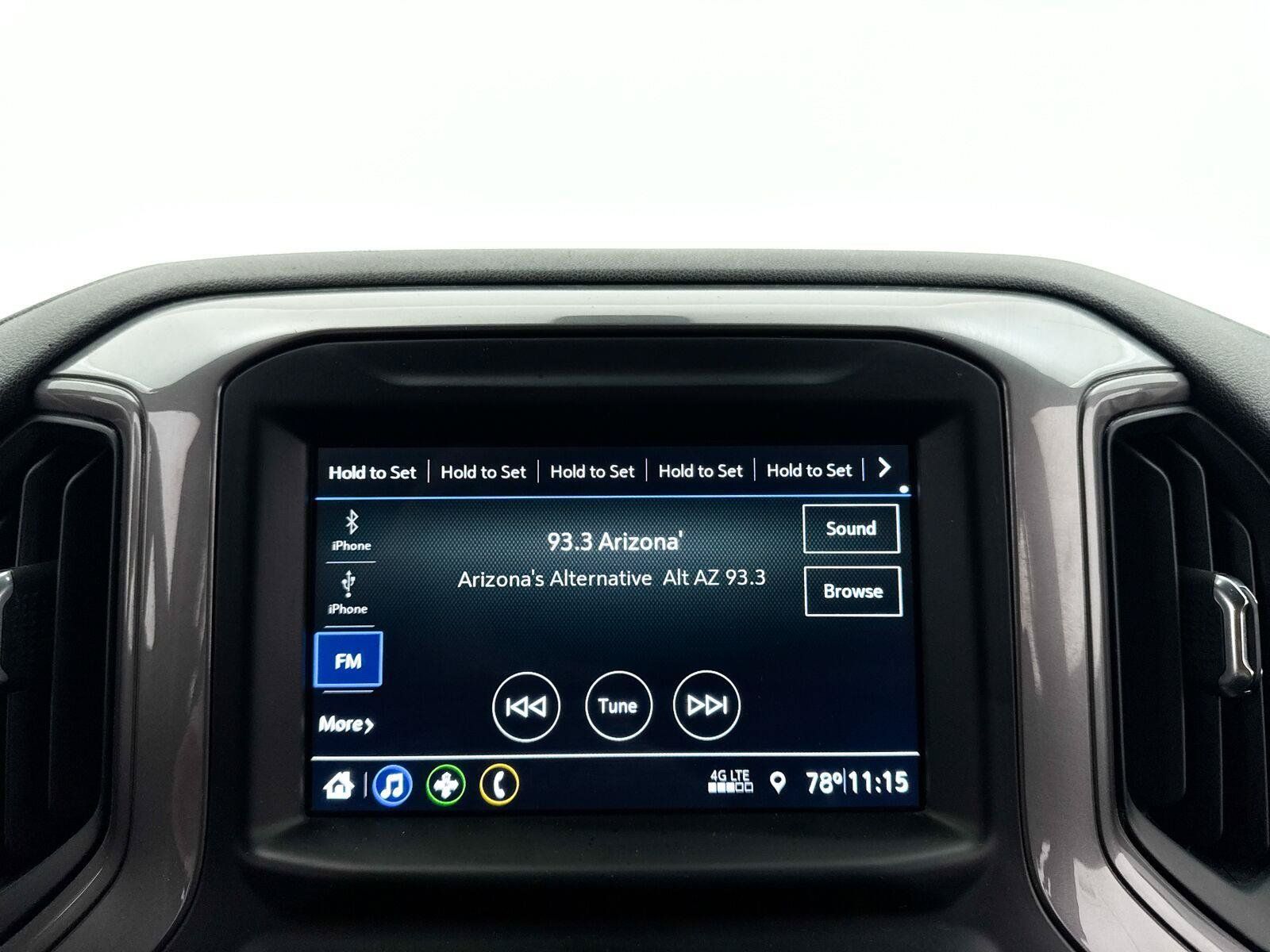 Used 2019 Chevrolet Silverado 1500 W/T w/ Trailering Package AWD/4WD image 4
