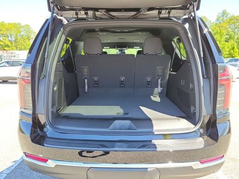 New 2026 Chevrolet Suburban LS w/ LS Custom Edition RWD image 6