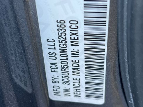 Used 2021 RAM 2500 Big Horn w/ Level 2 Equipment Group image 30