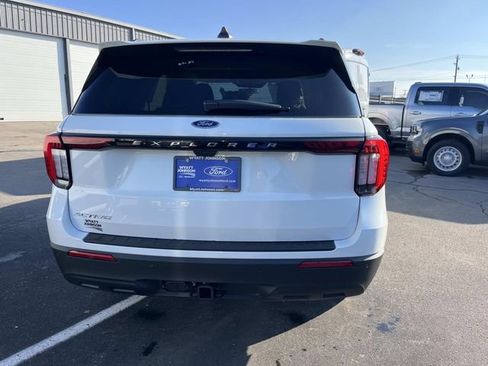 New 2026 Ford Explorer Active image 4