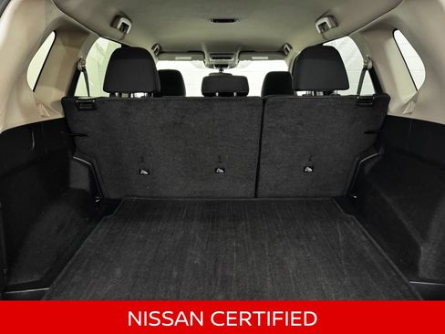 Certified 2025 Nissan Rogue SV AWD/4WD image 37