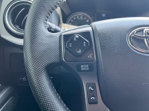 Used 2023 Toyota Tacoma TRD Off-Road AWD/4WD image 19