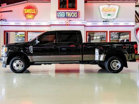Used 2019 Ford F350 King Ranch w/ King Ranch Ultimate Package AWD/4WD image 9