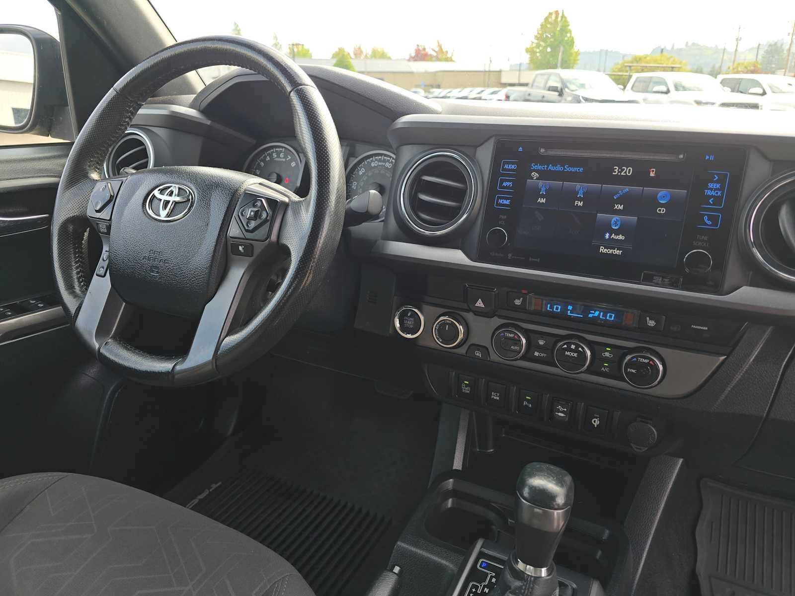 Used 2017 Toyota Tacoma TRD Sport w/ Premium & Technology Package AWD/4WD image 14