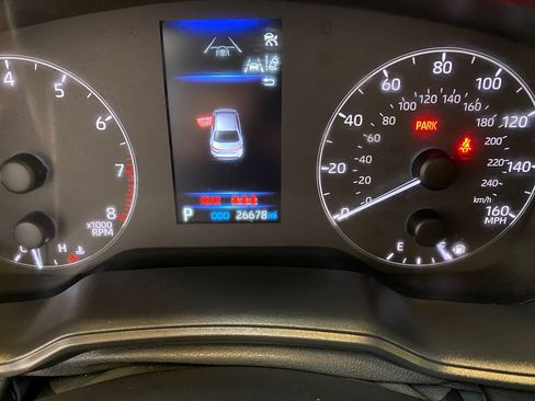 Used 2025 Toyota Corolla LE FWD image 34