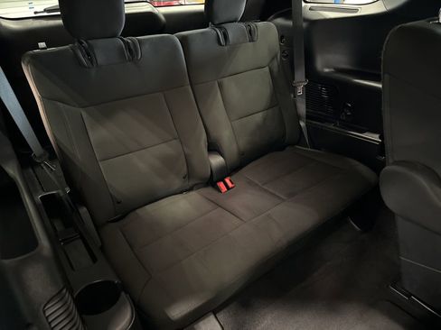 Used 2020 Ford Explorer XLT w/ Comfort Package image 37