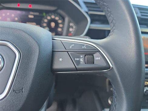 Used 2024 Audi Q3 2.0T Premium Plus image 24