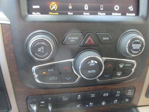 Used 2018 RAM 2500 Longhorn AWD/4WD image 14