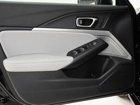 Used 2025 Acura Integra image 8