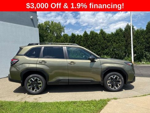 New 2026 Subaru Forester Premium AWD/4WD image 2
