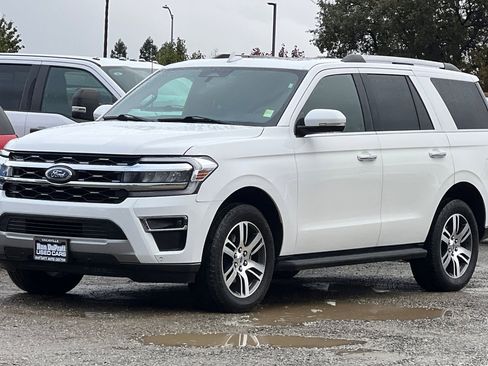 Certified 2024 Ford Expedition Limited image 8