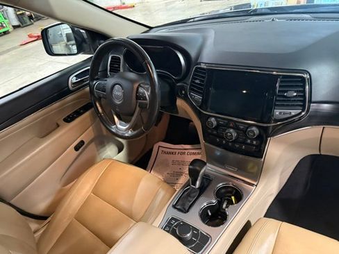 Certified 2020 Jeep Grand Cherokee Limited w/ Trailer Tow Group IV AWD/4WD image 13