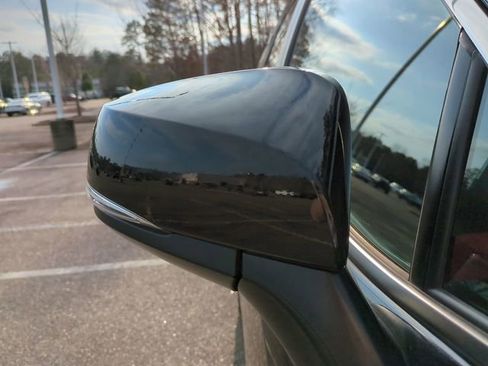 Used 2023 Toyota RAV4 XLE Premium image 12